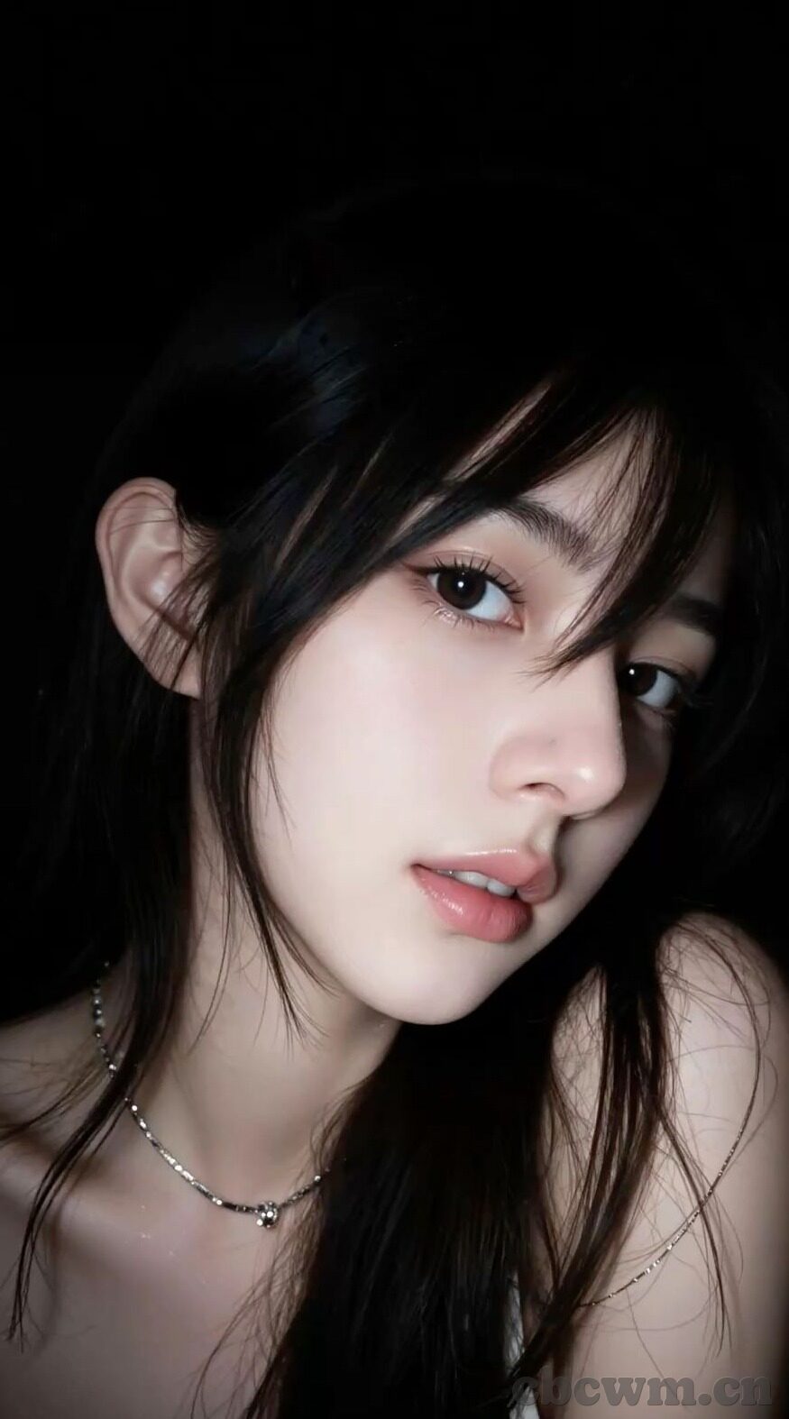 邻居人妻的肉欲满足-邻居人妻的微妙平衡，肉欲与生活的和谐共舞